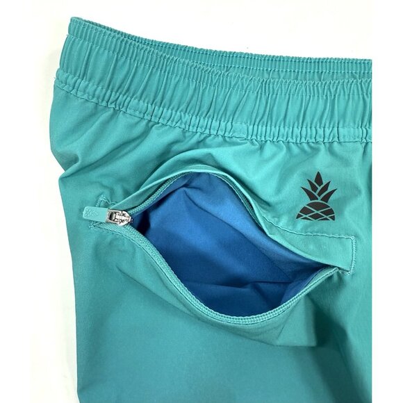 Chubbies Mens Shorts Size Large 5.5" Inseam Lined Brief Liner Athletic Hybrid - Picture 11 of 16